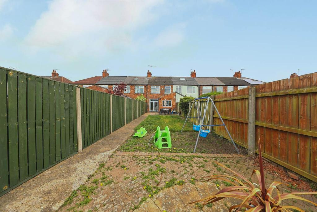 Keswick Gardens, Hull 3 bed terraced house £135,000