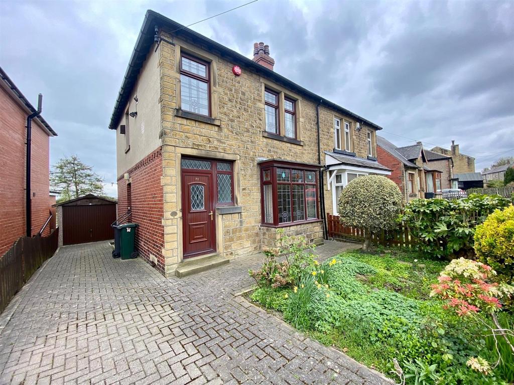 Rawthorpe Lane, Huddersfield 3 bed semidetached house £160,000