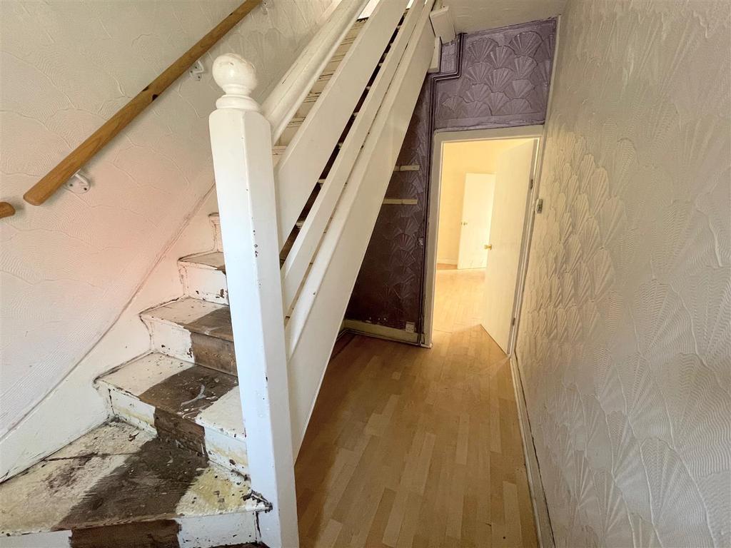 Pentre Street, Glynneath, Neath 2 bed terraced house for sale £85,000