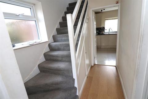 20 Acorn Grove, Ruislip, HA4 6PL