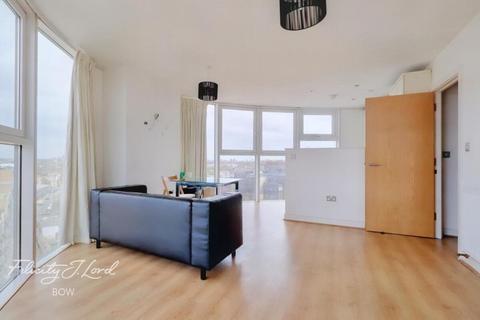 2 bedroom flat to rent, Angel Way, London