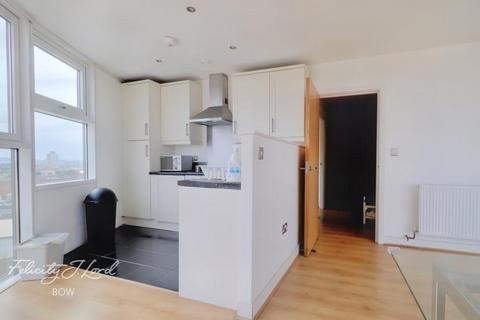 2 bedroom flat to rent, Angel Way, London