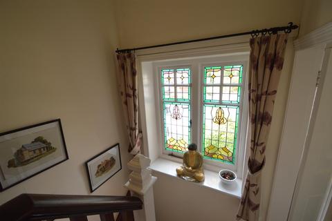 Longwait Hazler Crescent, Church Stretton, SY6 7AH