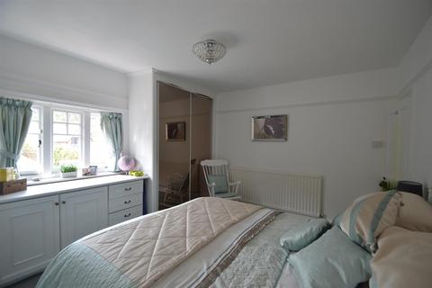 Longwait Hazler Crescent, Church Stretton, SY6 7AH