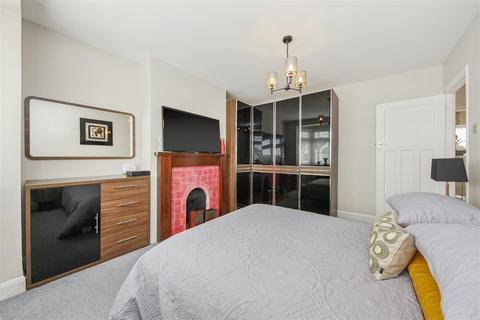 7 East Court, Wembley, HA0 3QJ