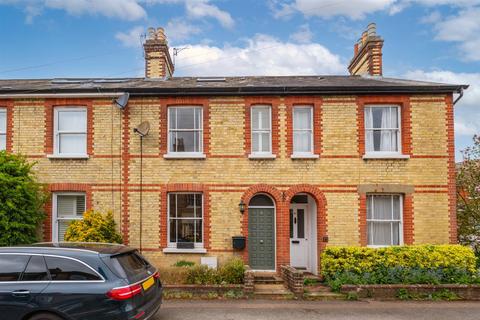 19 Norbury Road, Reigate, RH2 9BY