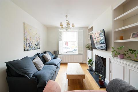 19 Norbury Road, Reigate, RH2 9BY