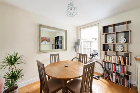 19 Norbury Road, Reigate, RH2 9BY