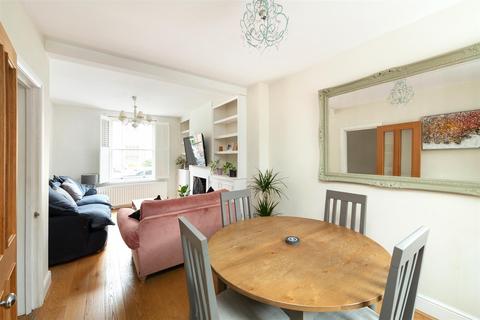 19 Norbury Road, Reigate, RH2 9BY
