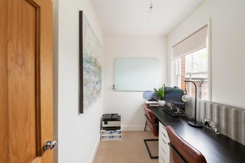 19 Norbury Road, Reigate, RH2 9BY
