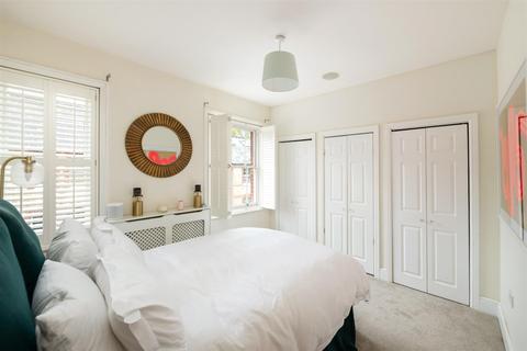 19 Norbury Road, Reigate, RH2 9BY