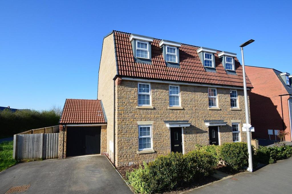 Located on the popular Chestnut Park development within Yatton's North