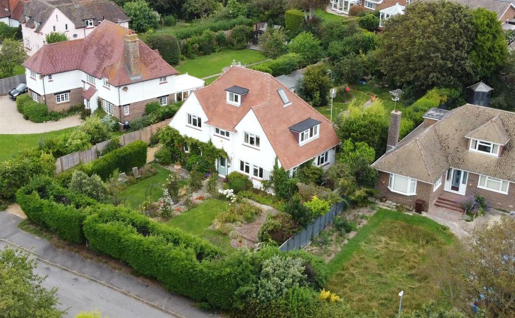 Gillham Wood Road, BexhillOnSea 4 bed detached house £895,000