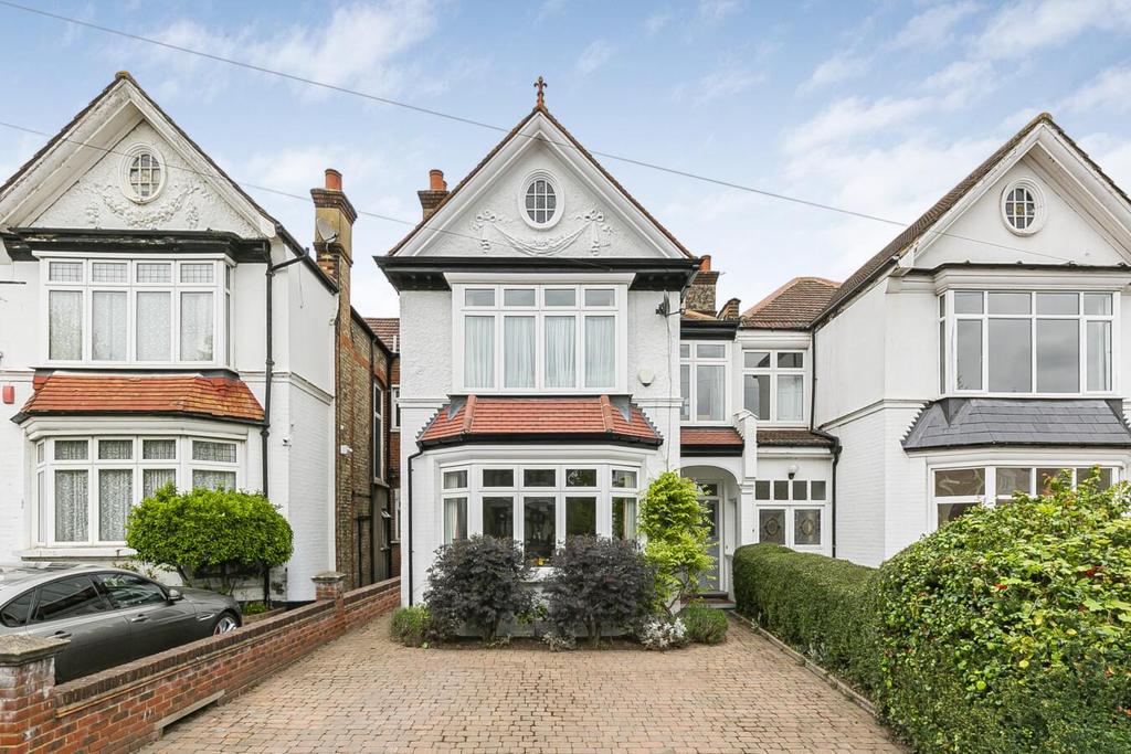 Compton Road, Winchmore Hill, N21 4 bed house £1,150,000