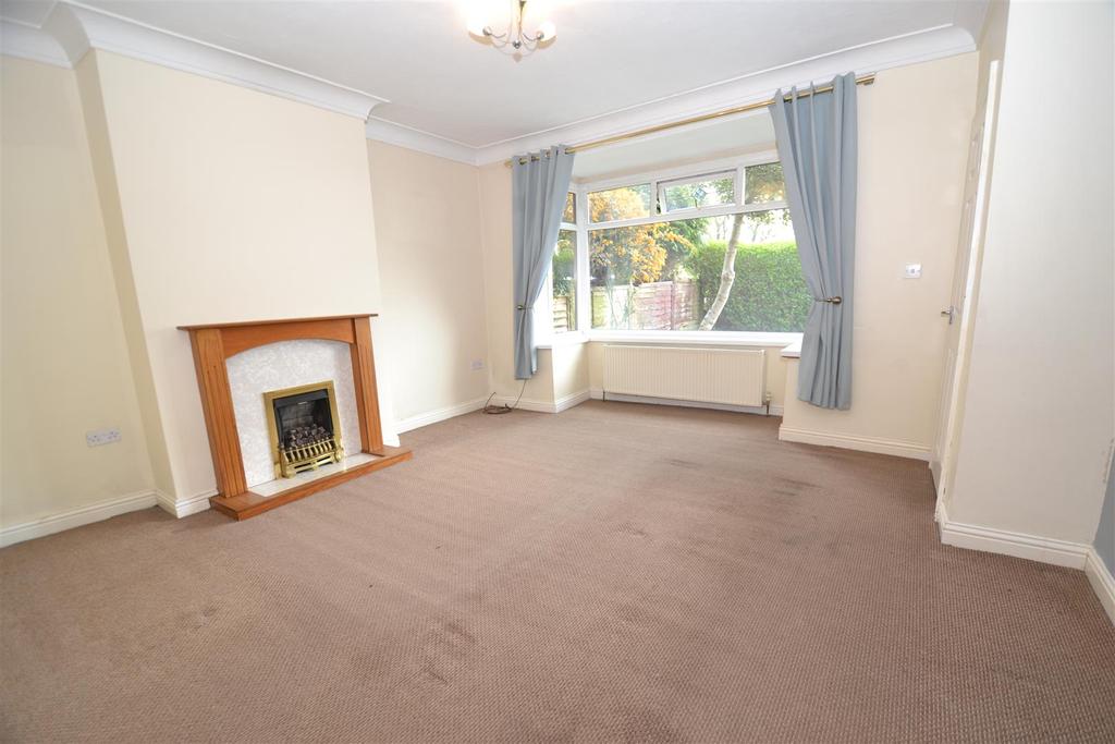 Hunsworth Lane, East Bierley, Bradford 3 bed semidetached house £200,000