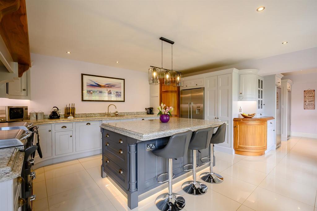 8501171-interior12.jpg