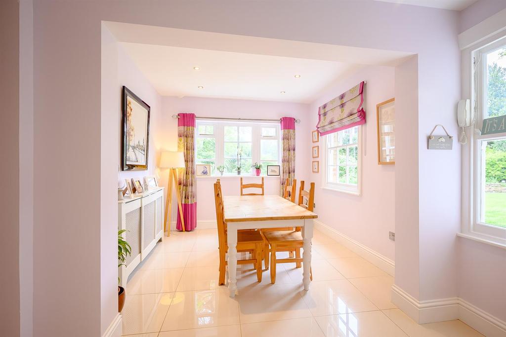 8501171-interior09.jpg