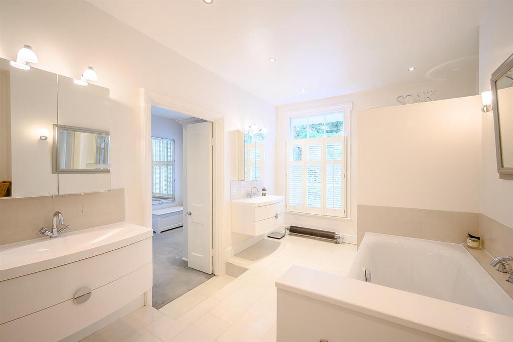 8501171-interior42.jpg