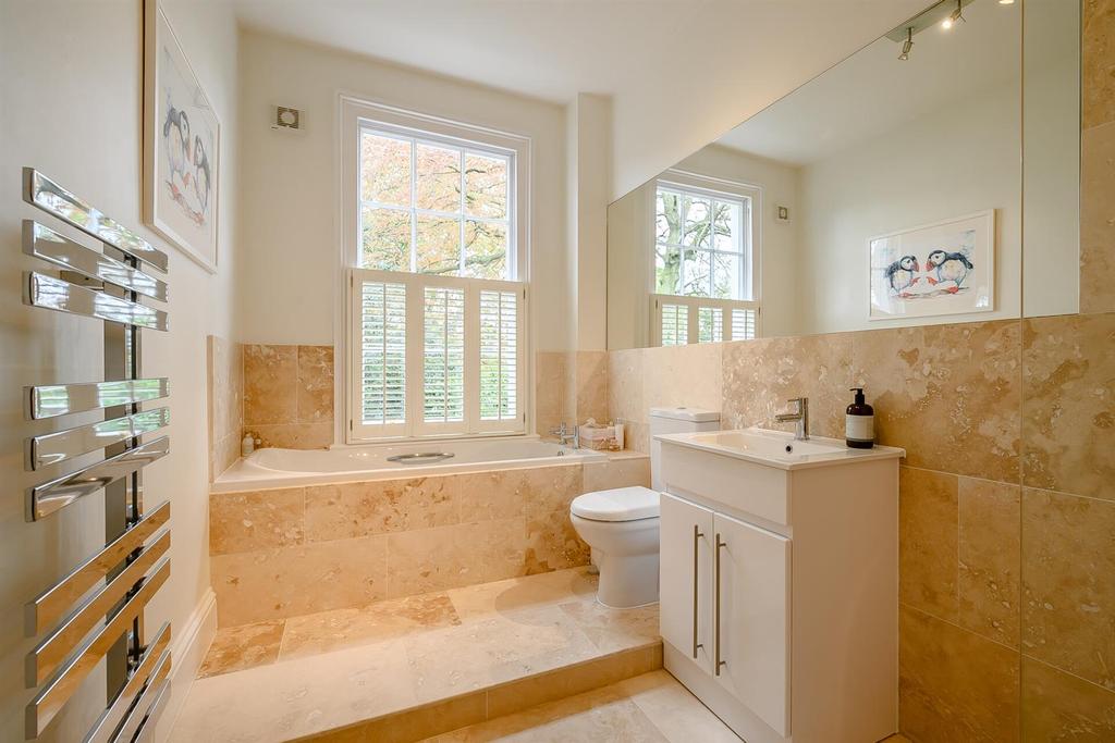 8501171-interior40.jpg