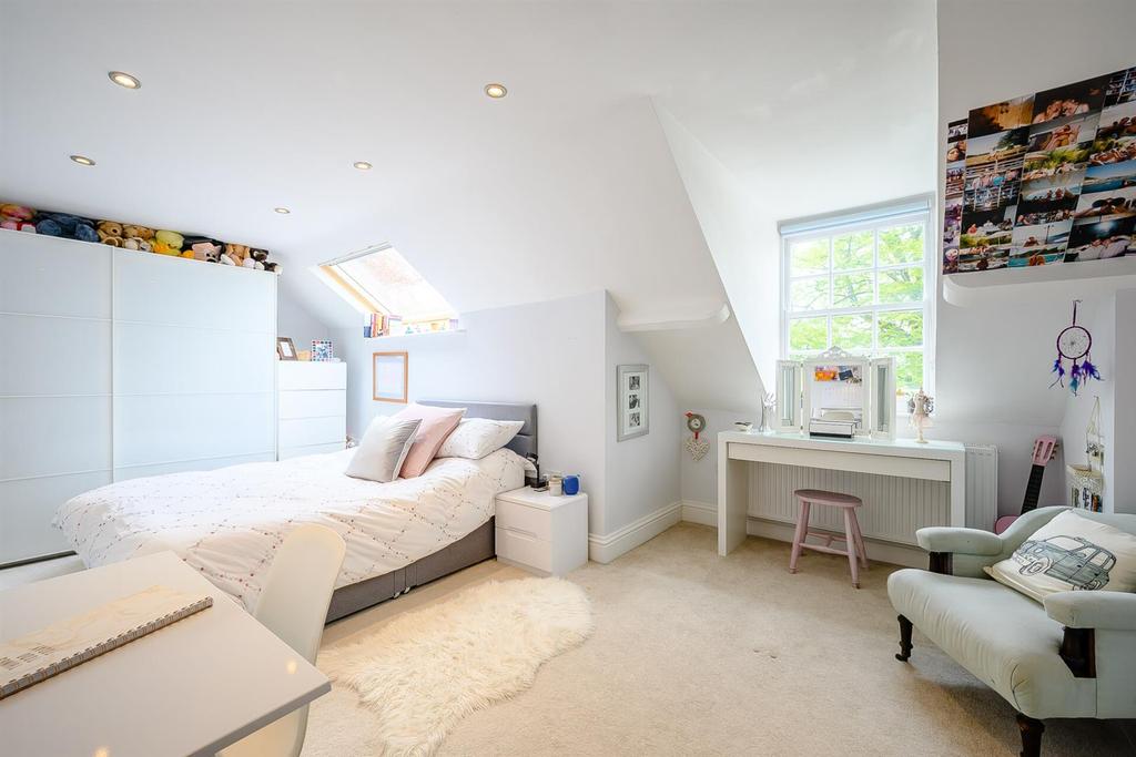 8501171-interior52.jpg