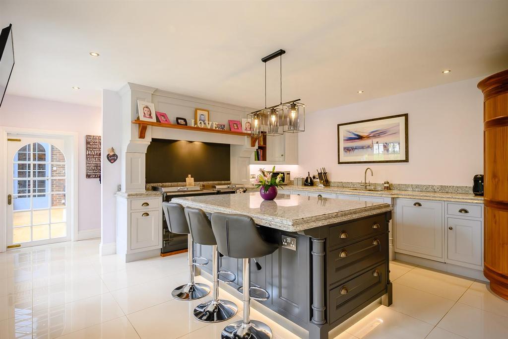 8501171-interior11.jpg