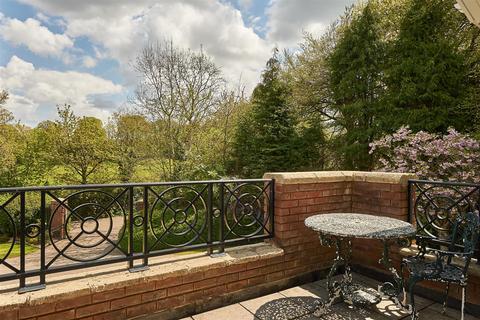 Woodleigh House Manor Road, Abbots Leigh, Bristol, BS8 3RR