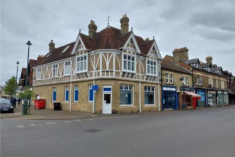 Retail property (high street) to rent - 1 High Street, Sandy, Bedfordshire, SG19 1AG