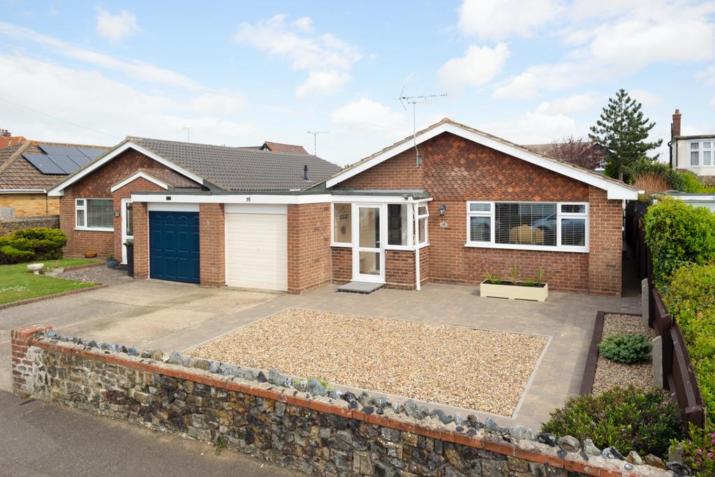 Reculver Avenue, Birchington 2 bed detached bungalow £450,000