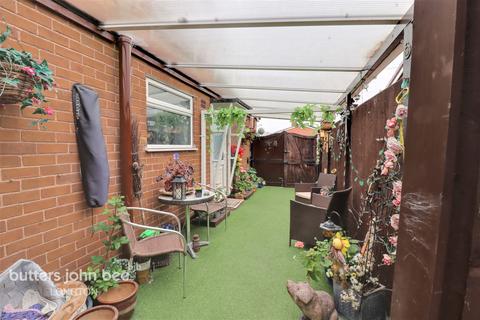 61 Stradbroke Drive, Stoke-on-trent, ST3 4BD