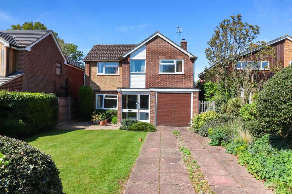 Gravel Lane, Hemel Hempstead, Herts, HP1 3 bed detached house for sale