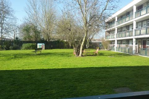 Flat 4, Alicia House Upper Wickham Lane, Welling, DA16 3EW