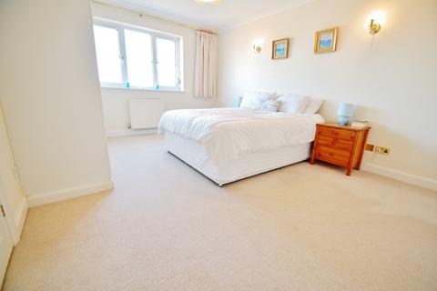 2 bedroom apartment to rent, Maple Court, 41-43 Station Road, Gerrards Cross, Buckinghamshire, SL9