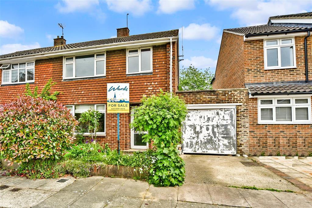 The Spinney, Sidcup, Kent 3 bed semidetached house £500,000