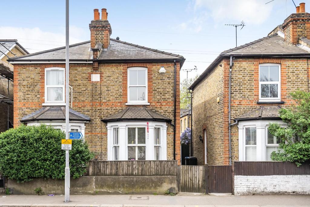 Kelton Villas, Hawks Road, Kingston... 2 bed terraced house £600,000