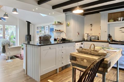 40a High Street, Padstow, PL28 8BB