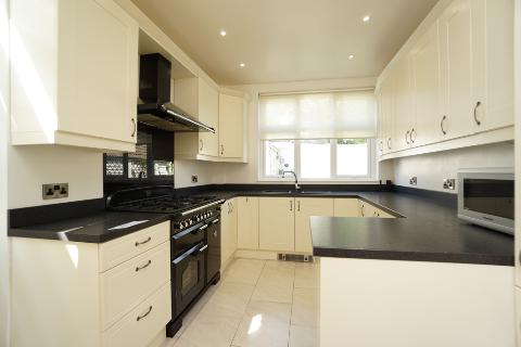 5 bedroom detached house for sale - Abbeydale Road South, Dore, Sheffield, S17 3LL