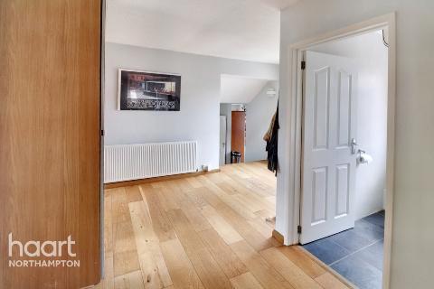 30 Grafton View, Wootton, Northampton, NN4 6HQ