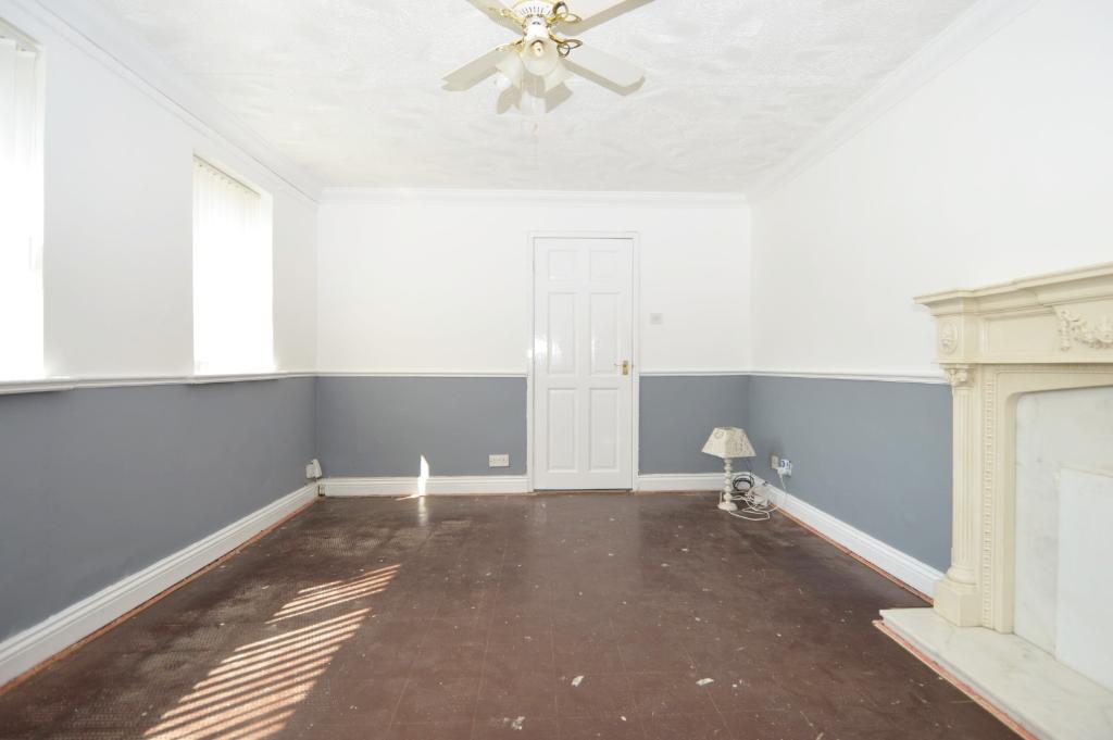 Joseph Dix Drive,Rugeley,WS15 2PU 3 bed link detached house £200,000