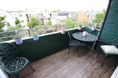 Flat 42, Park Road House Park Road, Kingston Upon Thames, KT2 6DG