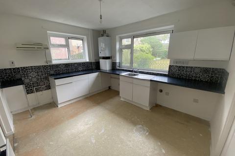 235 Broadstone Way, Bradford, BD4 9HL