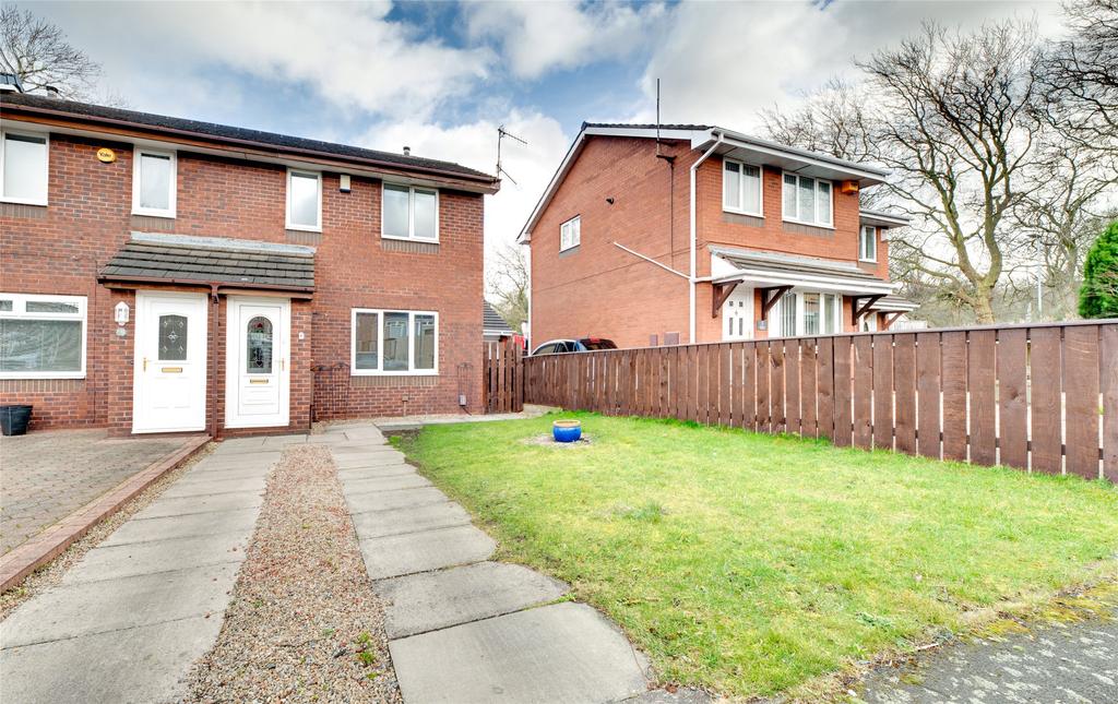 Marlowe Gardens, Gateshead, NE8 2 bed end of terrace house £125,000