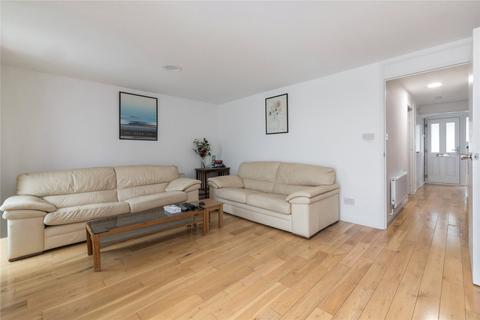 20 Redwood Close, London, SE16 5NJ