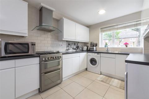 20 Redwood Close, London, SE16 5NJ