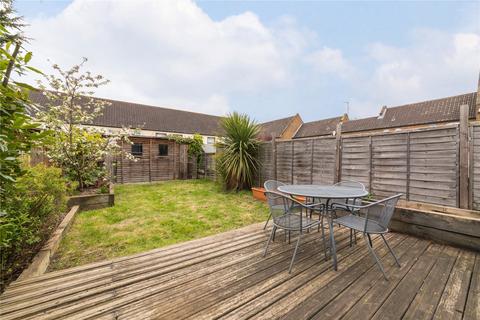 20 Redwood Close, London, SE16 5NJ