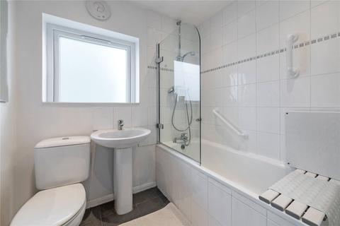 20 Redwood Close, London, SE16 5NJ