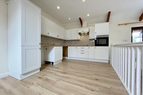 3 bedroom barn conversion to rent, Townlake PL19