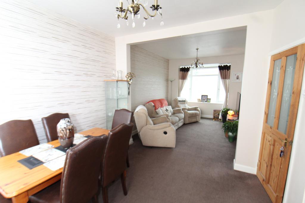 Canterbury Street, Gillingham, Kent, ME7 3 bed terraced house for sale