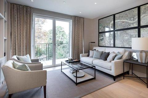 3 bedroom flat for sale, Pinewood Gardens, Teddington, TW11