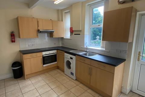 2 bedroom terraced house to rent, Bulk Road, Lancaster, LA1