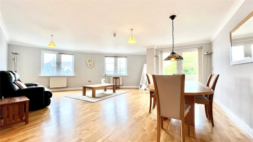 Living/Dining Room